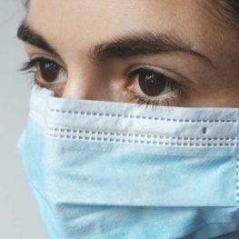 Infektionsrisiko-Minimierung für Augenoptiker und Hörakustiker