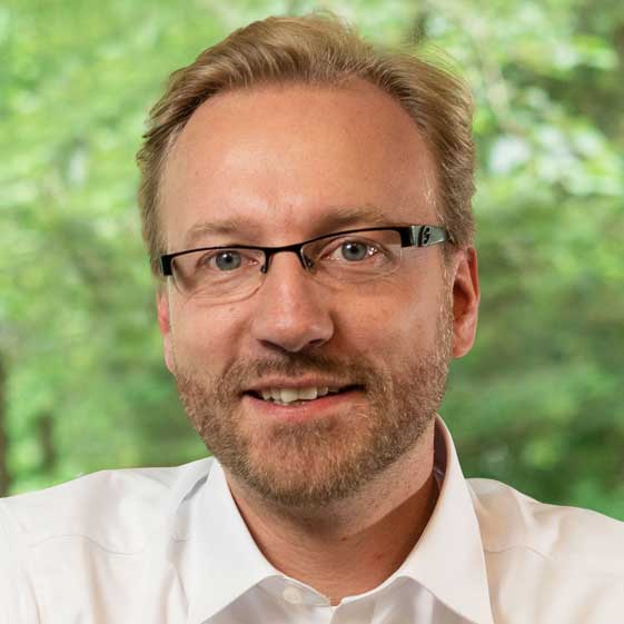 Dr. Jan Rennies-Hochmuth